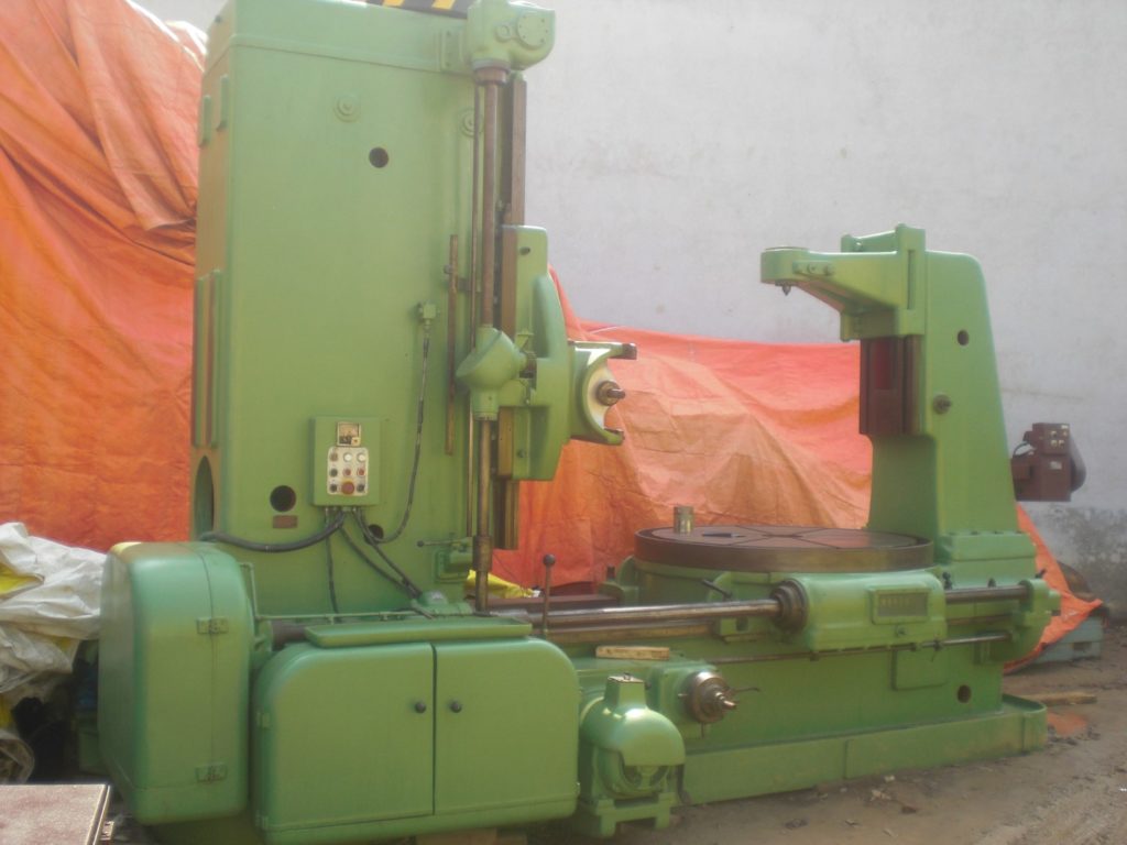 TOS Gear Hobber FO25 with tailstock and change gears CIF Price