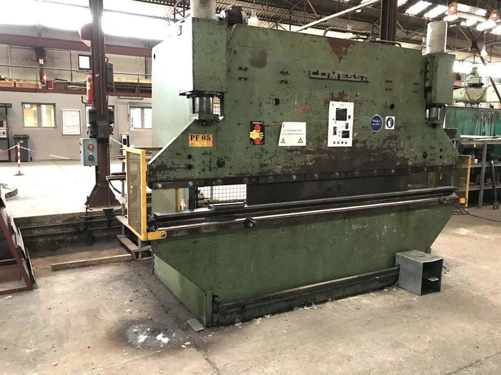Lot of 3 off sheet metal machines Press brakes and guillotine