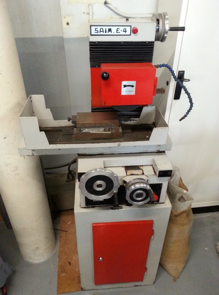 SAIM Surface Grinder E4 (very small precision surface grinder