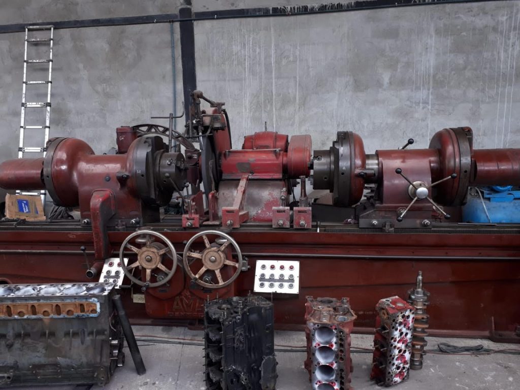 AMC Crankshaft Grinder K3000 3250mm length Machinery Delivery